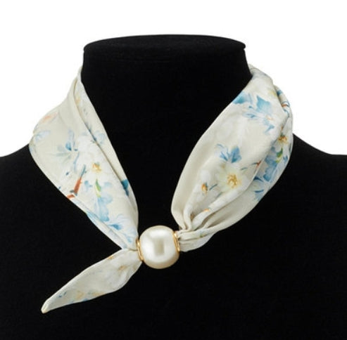 Coral Scarf Magnetic Pearl Necklace