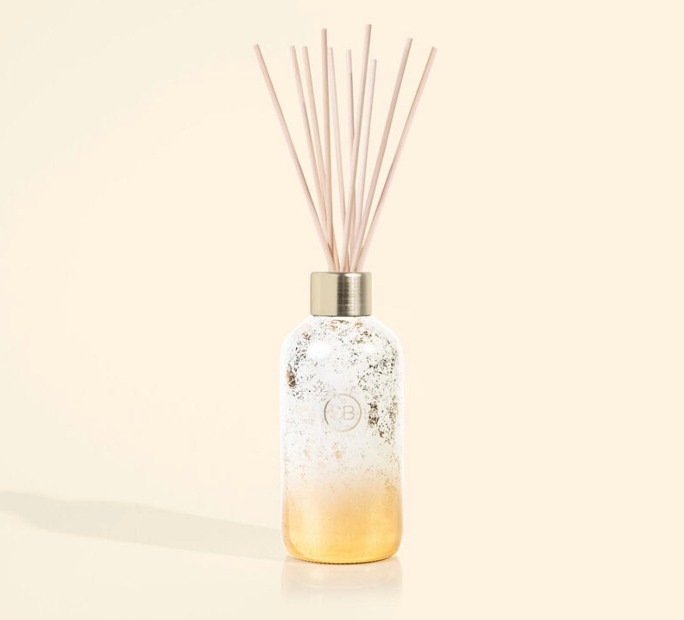 Volcano Glimmer Reed Diffuser