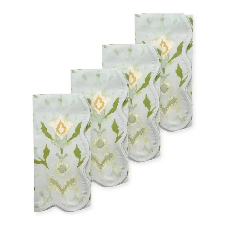 Petal Garden Scalloped Dinner Napkins - Set of 4