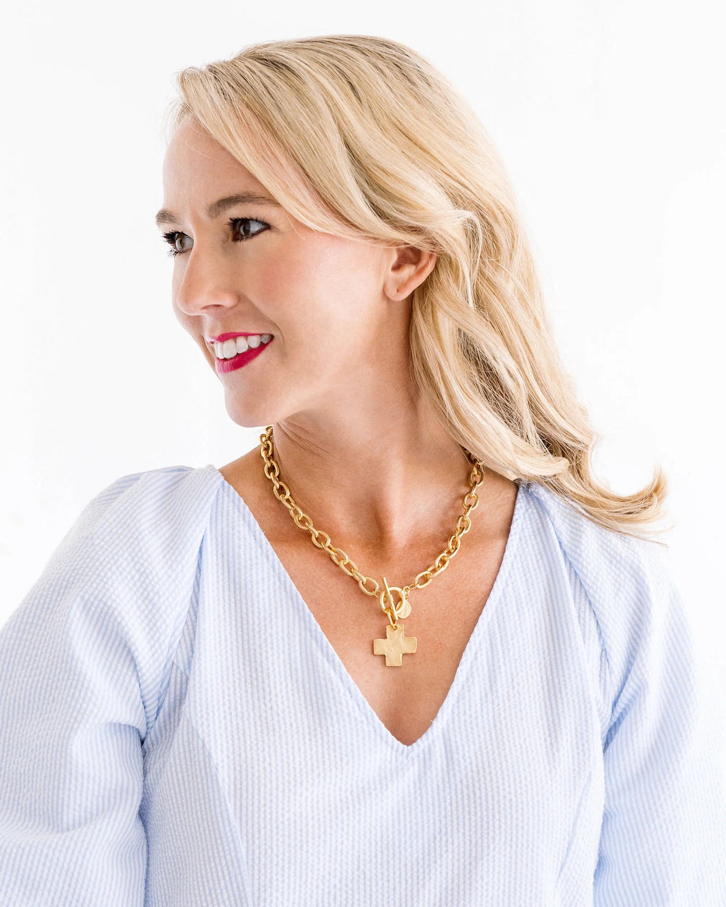 20" Cross Front Toggle Necklace