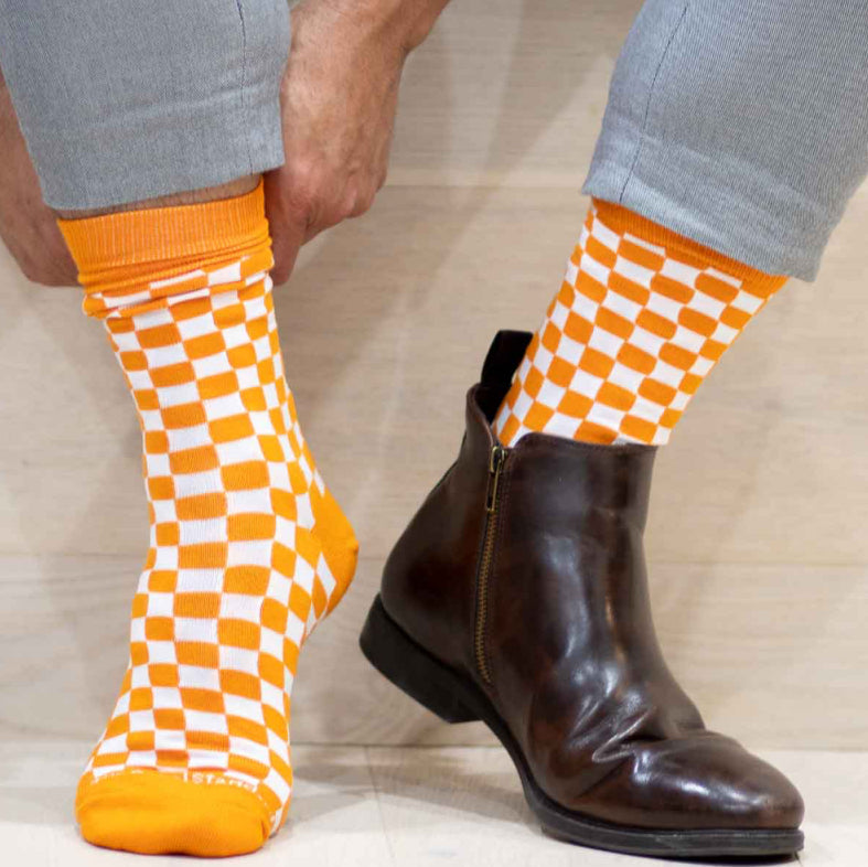 Men’s Checkerboard Socks Orange/White