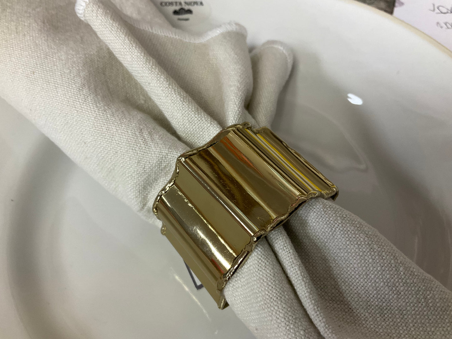 NR697 Classic Design Napkin Ring - Set of 4