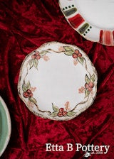 Berries & Boughs Scalloped Plate