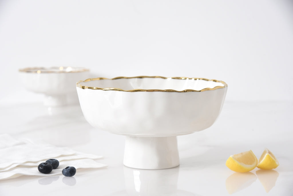 Medium footed bowl