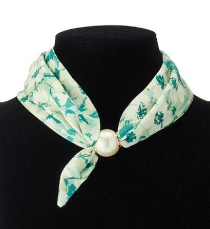 Teal Scarf Magnetic Pearl Necklace