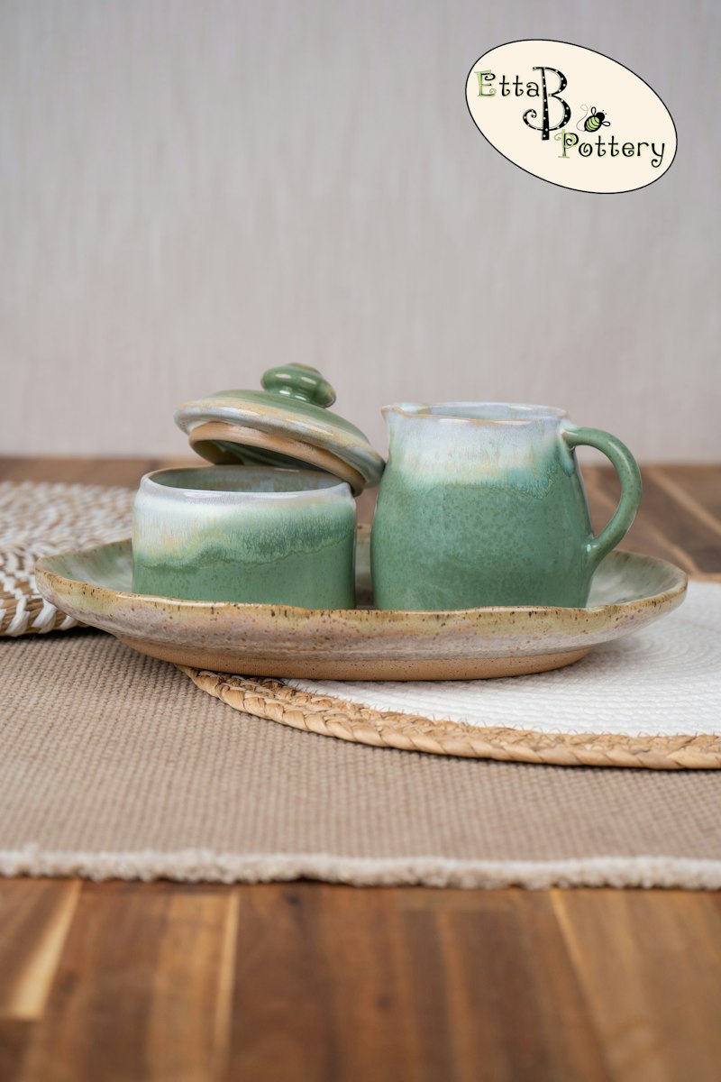 Xmas Creamer Bowl - Macha Leaf