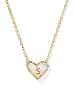 Heart Letter Pendant Necklace Gold